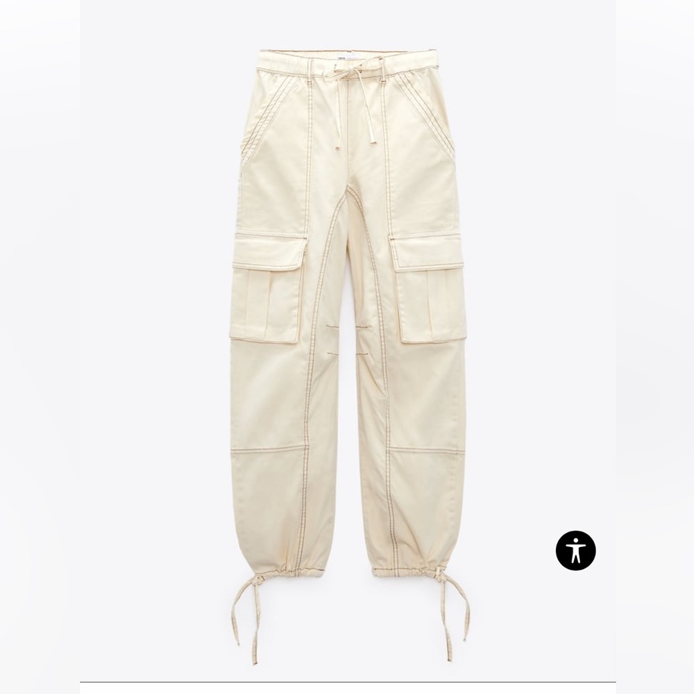 NWT ZARA SEAMED CARGO PANTS IN VANILLA COLOR